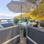 Robinson House Destina