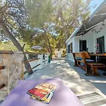 Robinson House Destina