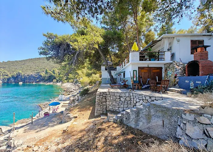 Robinson House Destina